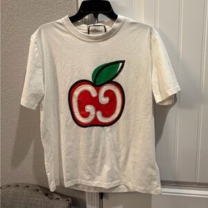 White Red Apple gg Logo tee